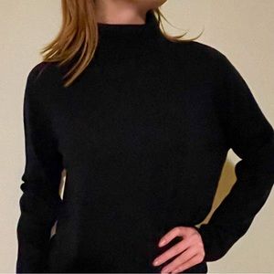 Super soft cashmere Ralph Lauren turtleneck in midnight blue.😍🎄❤️🎁